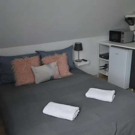 Rebeka Panzio Tihany