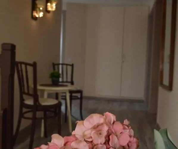 丽贝卡住宿加早餐旅馆 住宿加早餐酒店 *